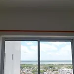 Apartamento con una hermosa vista cerca al aeropuerto
